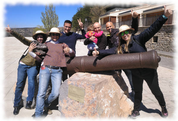 Familia al acabar el juego de Escape Morella