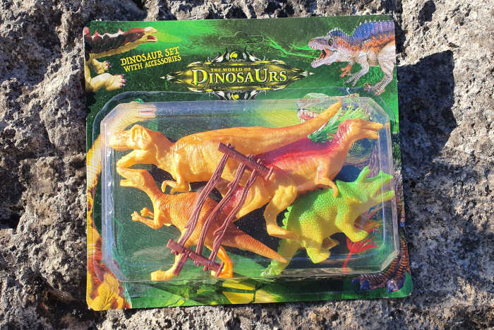miniregalo sorpresa infantil: dinosaurios de juguete